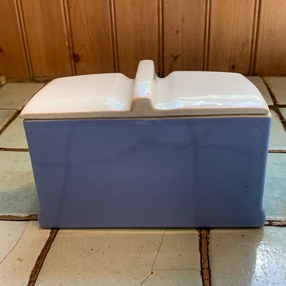 Hall China Company Coldspot Refrigerator Covered Dish - Picture 3 of 7